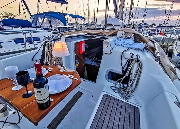 Voilier Bådhotel Propriano (Corsica)